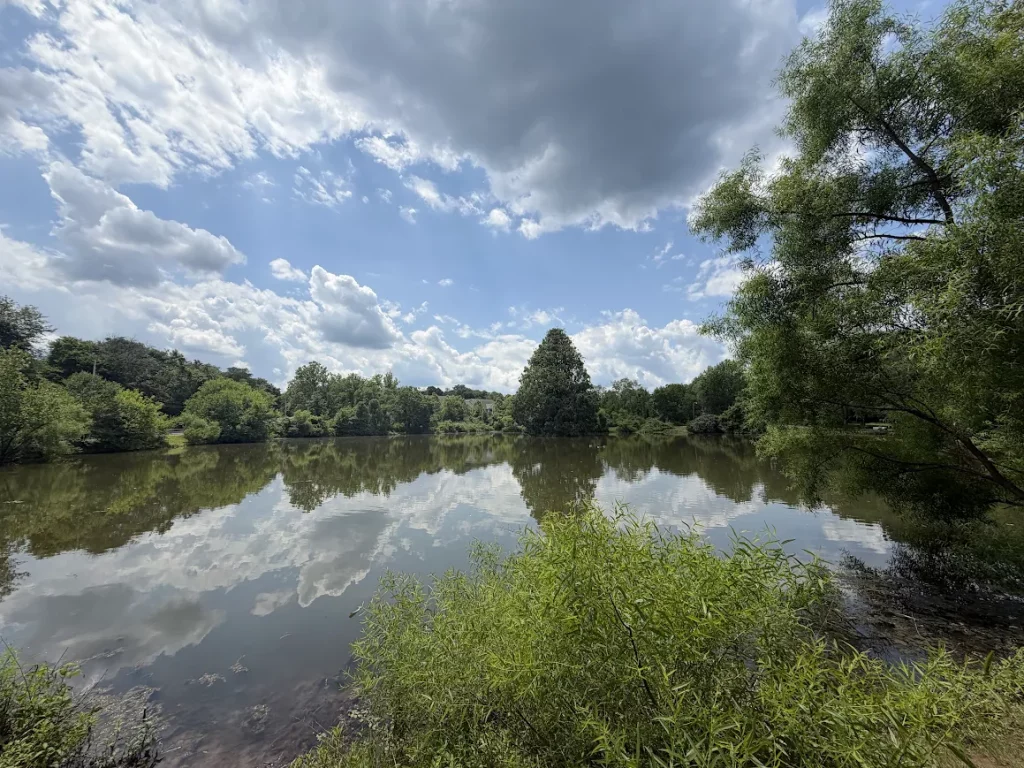 Photos of Twin Ponds at Clinton in Clinton, NJ